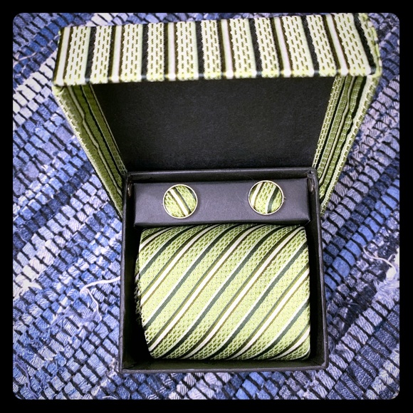 Men’s tie - Picture 1 of 4